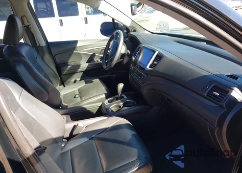 2017 Honda Pilot Ex-L z USA, uszkodzony, nr VIN 5FNYF5H85HB036675